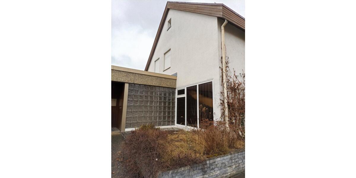 Dachgeschoßwohnung Ulm Obertalfingen - 4 Zimmer, 120 m&sup2;, 1.850&euro; | Angebot:26698304